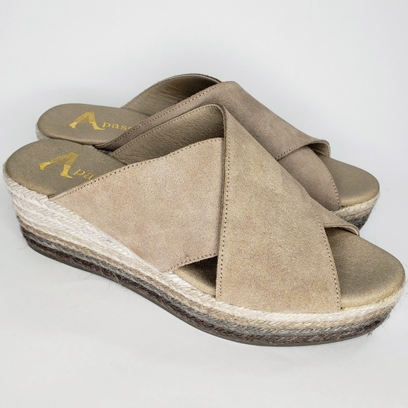 NWOB Paseart Cross Strap Wedge Shoes - 8 - Picture 2 of 7